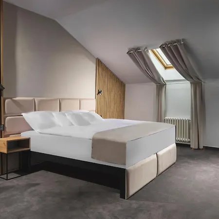 Savorsky Szálloda 4*