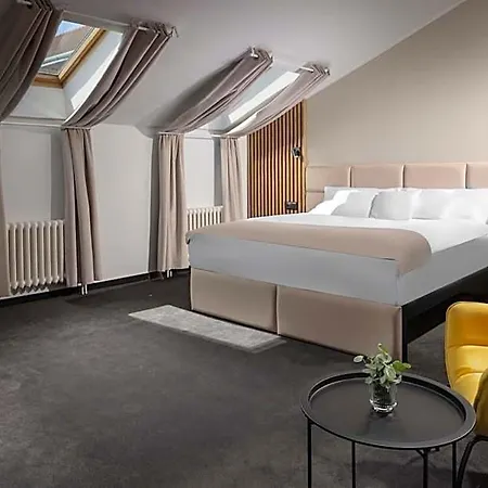 Savorsky 4* Jihlava