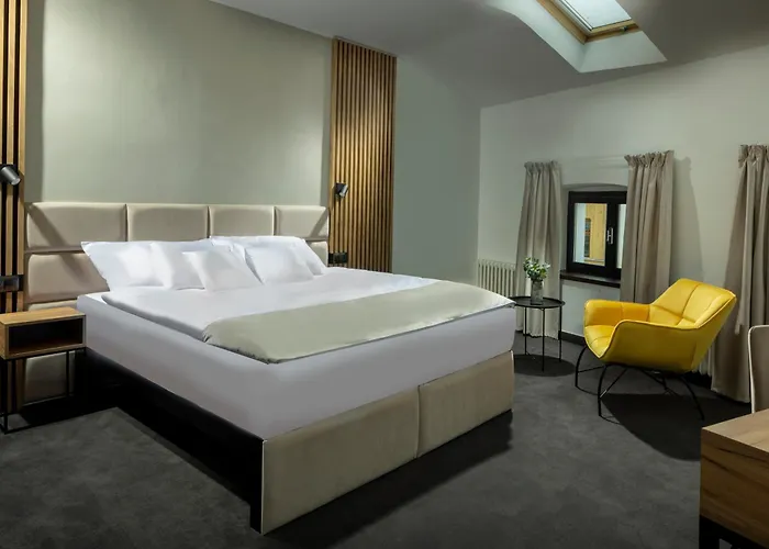 Hotel Savorsky 4*